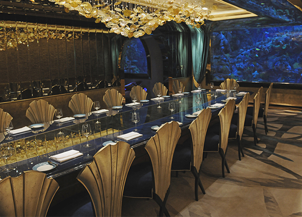 Chic Dining Luxe: Crafted Ambiance for Memorable Feasts