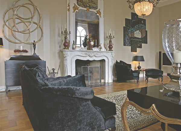 Timeless Living Luxe: Designer Comfort, Enduring Charm