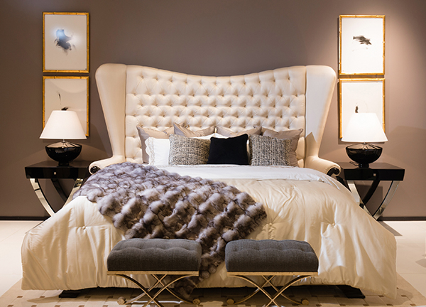 Urban Bedroom Chic: Modern Furnishings, Timeless Elegance